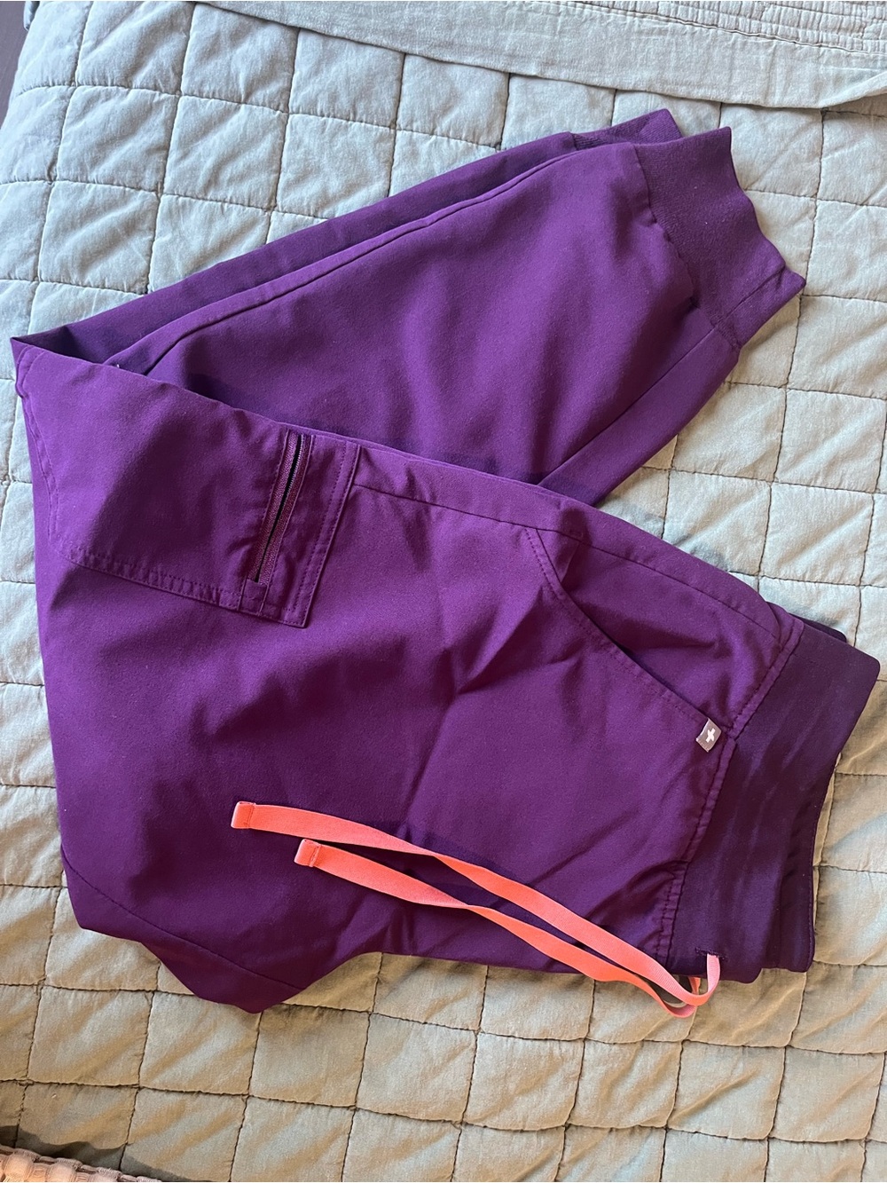 FIGS Zamora Jogger Scrub Pants - Plum Purple Pink Coral Drawstring Medium Petite